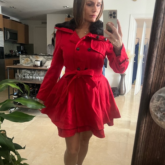 Red pleated pea coat - Picture 3 of 4